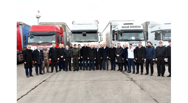 Tekirdağ’dan İdlib’e 7 tır yardım gönderildi