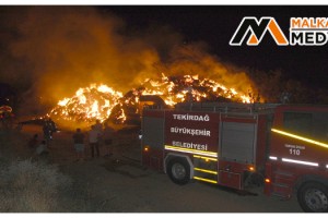 Malkara'da kundaklama iddiası: 6 bin balya saman alev alev yandı