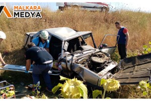 Malkara'da otomobil hurdaya döndü: 2 ağır yaralı